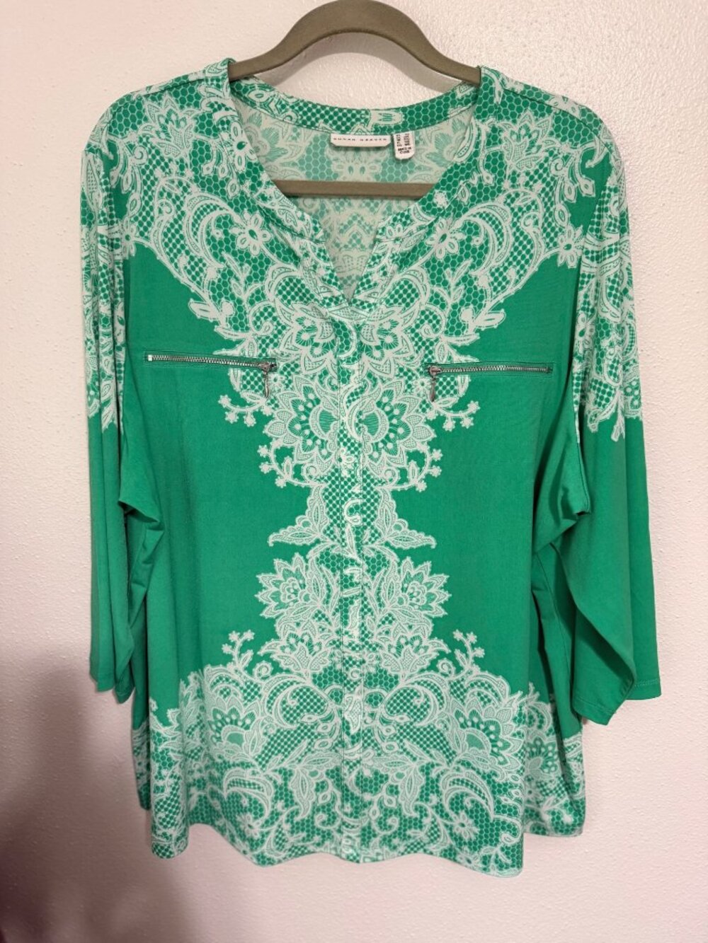 Susan Graver Liquid Knit Top Green Lace Print in White Zippers Womans 2X